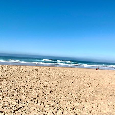 Cascais Spacious Getaway ภายนอก รูปภาพ